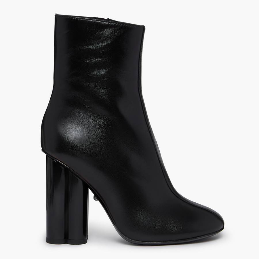 Black Clover Ankle Boots